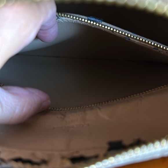 Louis Vuitton Vintage Yellow Vernis Houston Bag - Picture 14 of 16